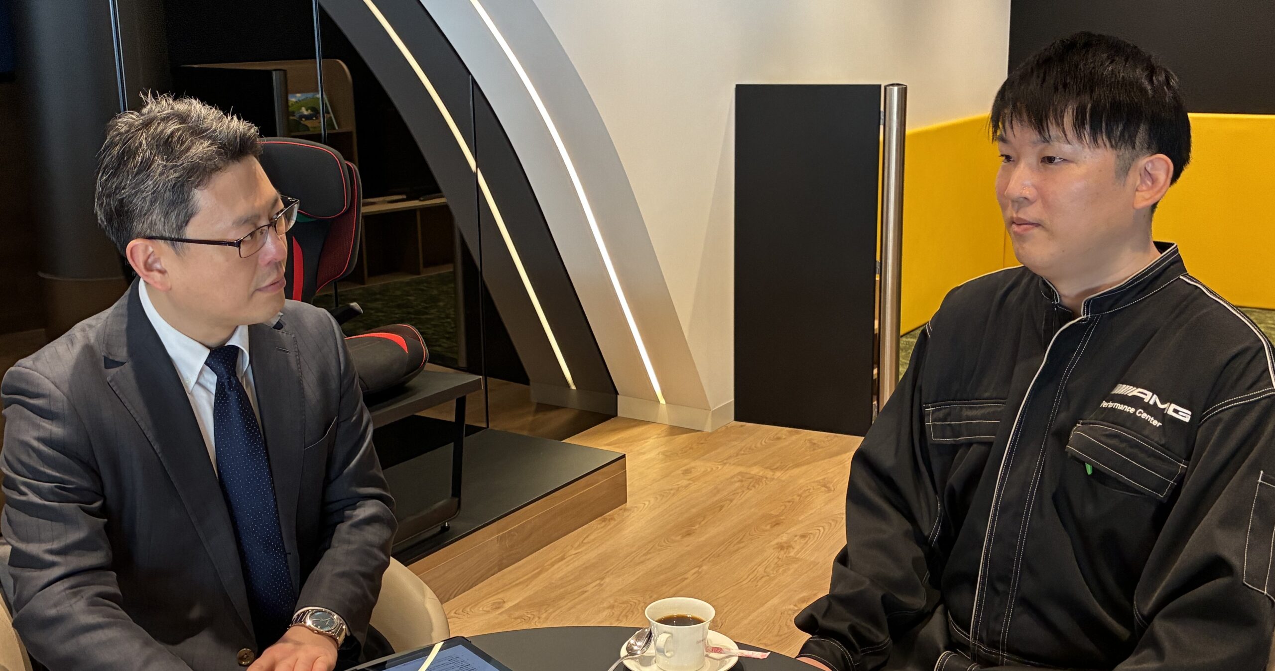 当社代表の宮崎が聞き手を担当。採用の背景について深く掘り下げました。